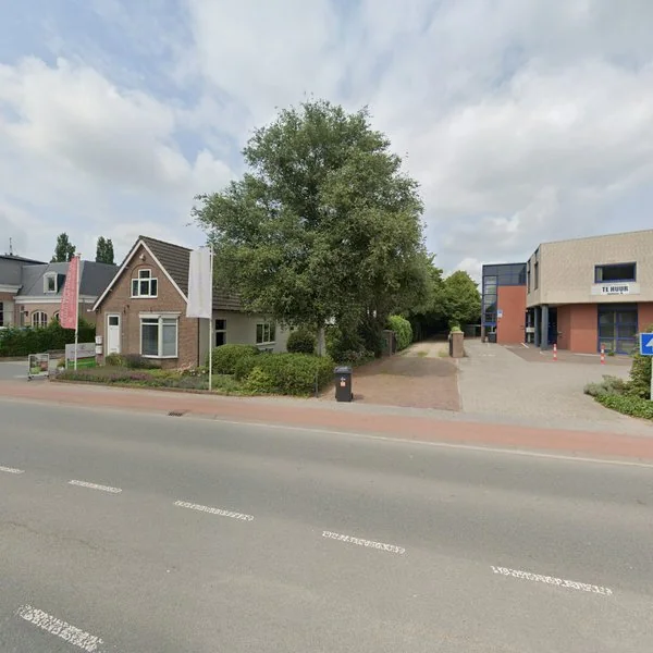 Straatbeeld van Steenweg 65, 4181AK Waardenburg