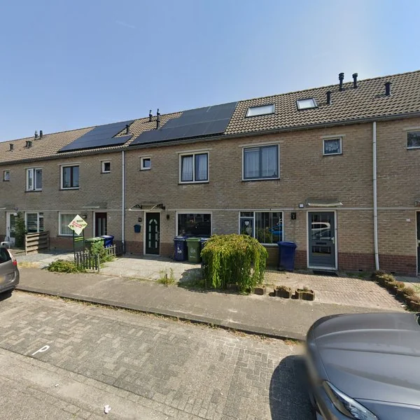 Straatbeeld van Steven Vennecoolstraat 26, 1333NE Almere