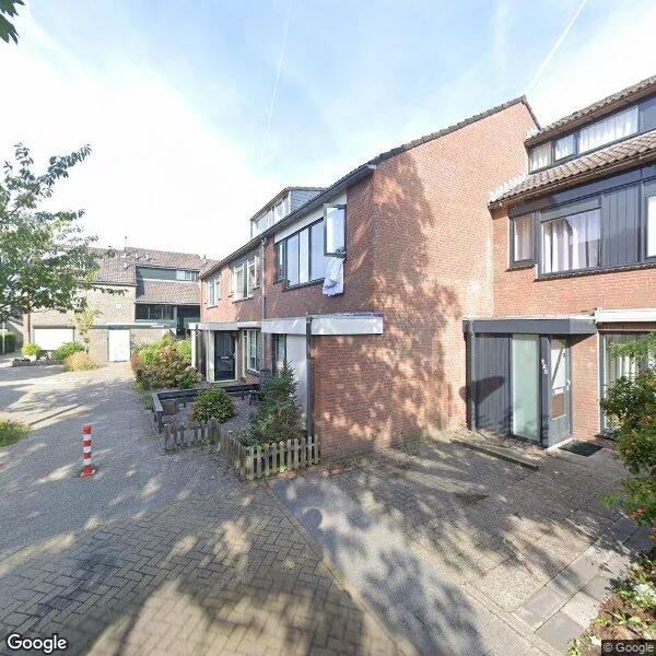 Straatbeeld van Stokkenmolen 36, 1541WL Koog aan de Zaan