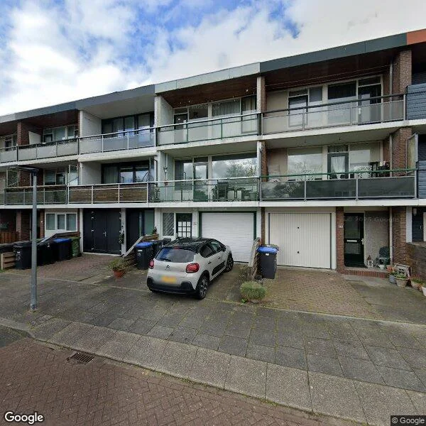 Straatbeeld van Strand 18, 8224EA Lelystad
