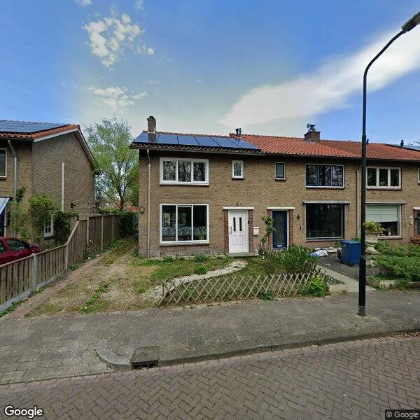 Straatbeeld van Strausslaan 39, 7333GN Apeldoorn
