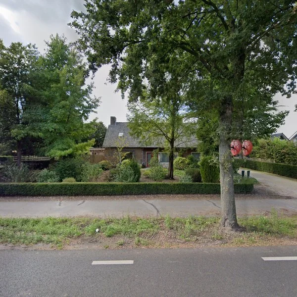 Straatbeeld van Strijbeekseweg 30, 4856AB Strijbeek