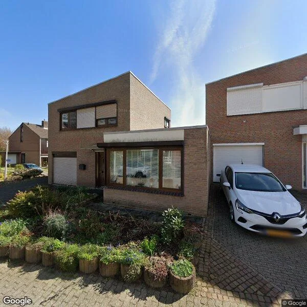 Straatbeeld van Stutterstraat 1, 6432AK Hoensbroek