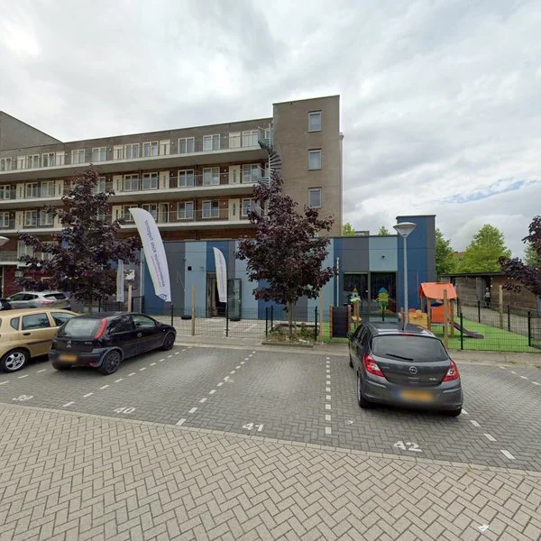 Straatbeeld van Sumatraweg 73, 1335JM Almere
