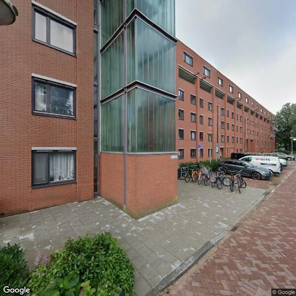 Straatbeeld van Suze Groenewegplantsoen 33, 1067DB Amsterdam