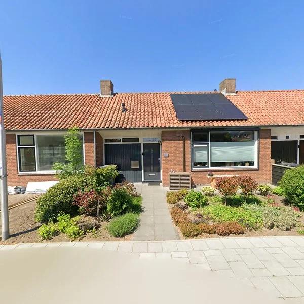 Straatbeeld van Suze Groenewegstraat 109, 3292AJ Strijensas