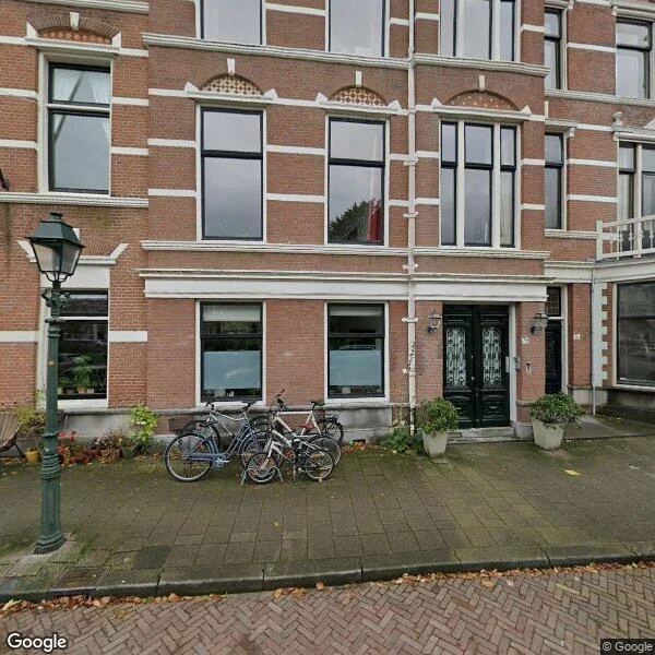 Straatbeeld van Sweelinckplein 76, 2517GL Den Haag