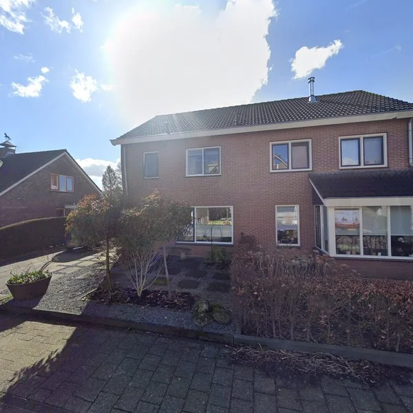 Straatbeeld van 't Weegel 5, 8055PZ Laag Zuthem