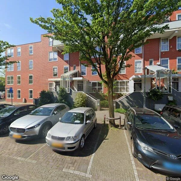 Straatbeeld van Ten Katestraat 198, 1053CK Amsterdam