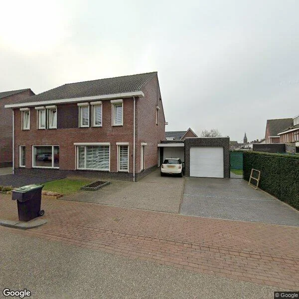 Straatbeeld van Thaalweg Oost 4, 6102EB Echt