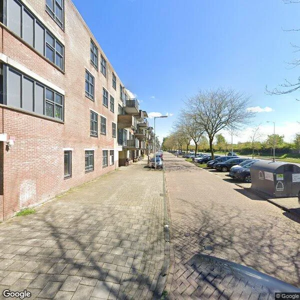 Straatbeeld van Tielstraat 84, 1107RC Amsterdam