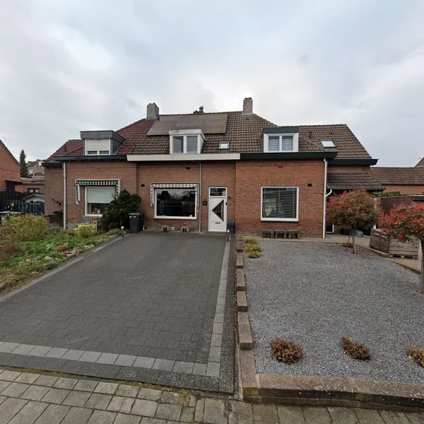 Straatbeeld van Tollisstraat 25, 6443EG Brunssum
