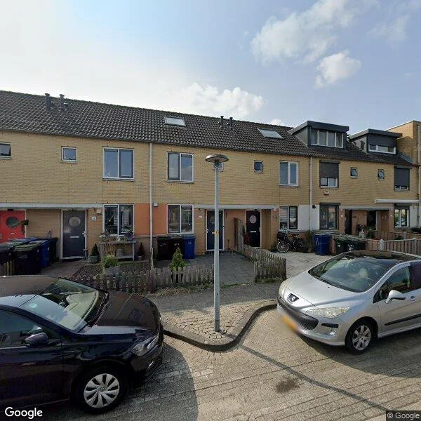 Straatbeeld van Top Naeffstraat 69, 1321GL Almere