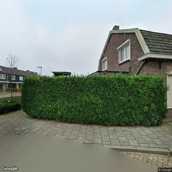 Straatbeeld van Torenstraat 1, 5251AH Vlijmen