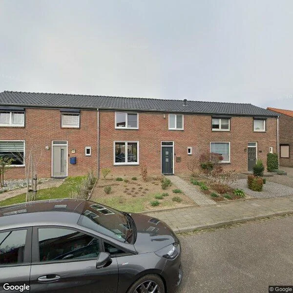 Straatbeeld van Torenstraat 24, 6438GV Oirsbeek