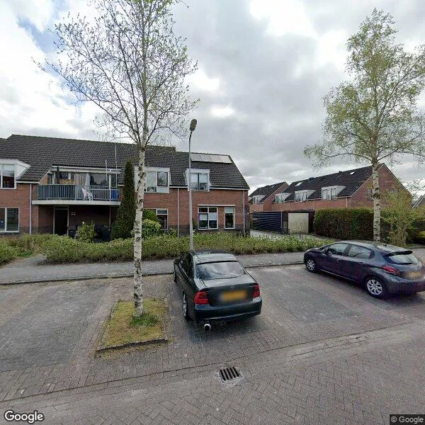 Straatbeeld van Torenvalk 33, 9231KN Surhuisterveen