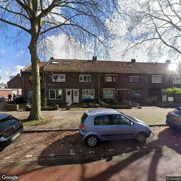 Straatbeeld van Trouwlaan 220, 5021WR Tilburg