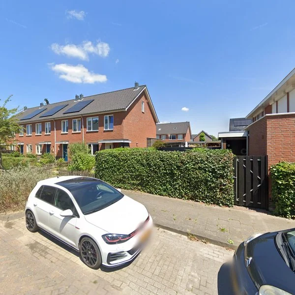 Straatbeeld van Tuilseveldweg 15, 4176BZ Tuil