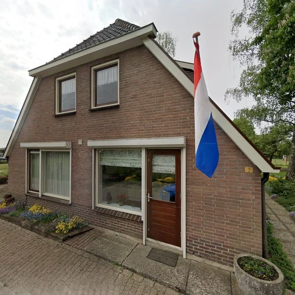 Straatbeeld van Tuinstraat 2, 7439AK Steenenkamer