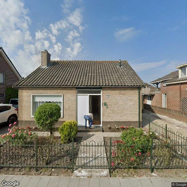 Straatbeeld van Uitweg 8A, 3412KR Lopikerkapel