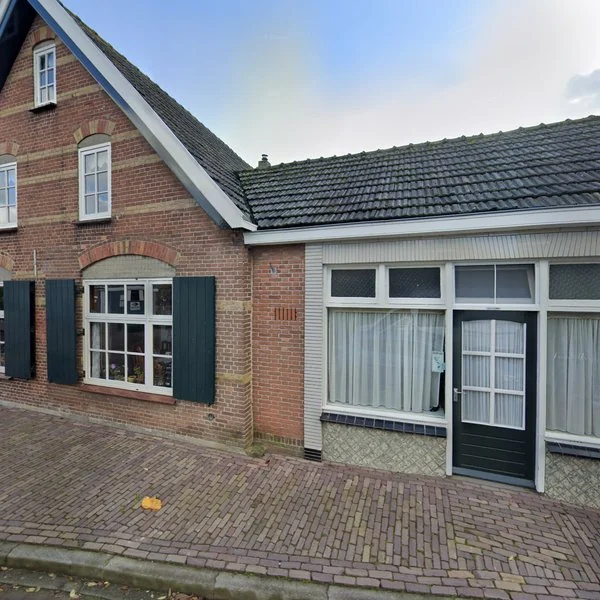 Straatbeeld van Uitwijksestraat 4, 4288JB Uitwijk