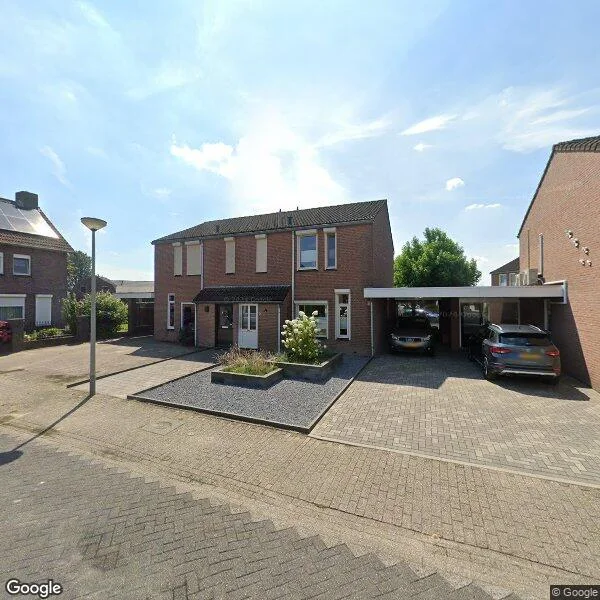 Straatbeeld van Urbanusweg 9, 5809BM Leunen