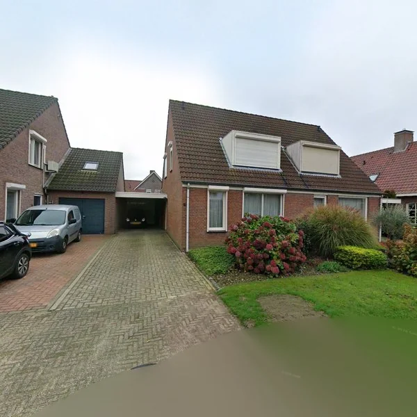 Straatbeeld van Urnenstraat 8, 6034PP Nederweert-Eind