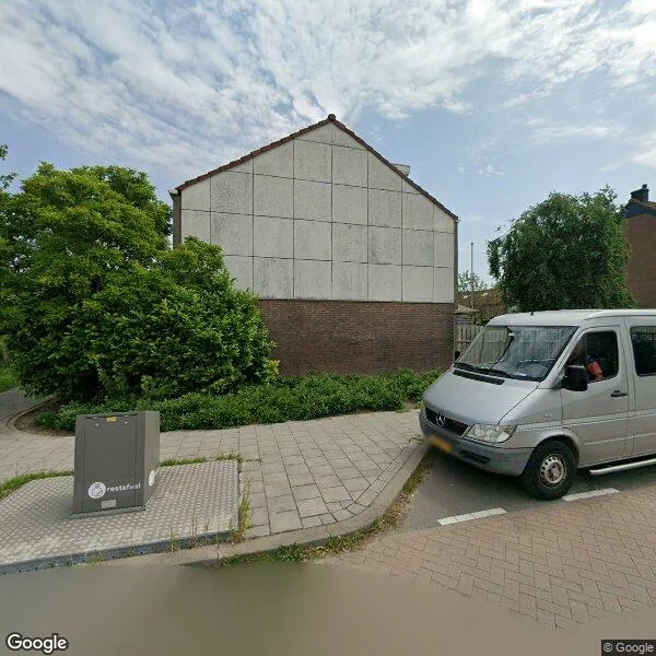 Straatbeeld van Valeriussingel 82, 3335CE Zwijndrecht