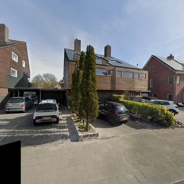 Straatbeeld van Valkenburgseweg 27, 2331AA Leiden