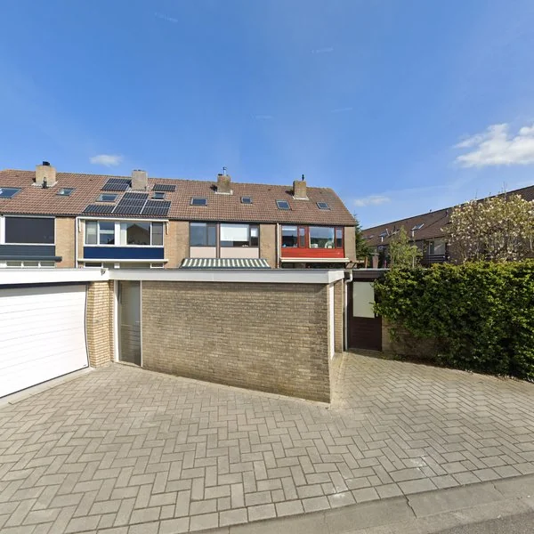 Straatbeeld van Valkenhorst 4, 2771JZ Boskoop