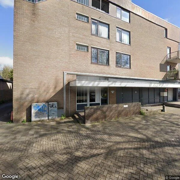 Straatbeeld van Valkenweg 136, 7331HK Apeldoorn