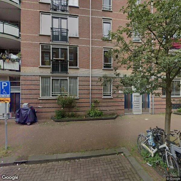 Straatbeeld van Van Beuningenstraat 104D, 1051XT Amsterdam
