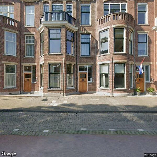 Straatbeeld van Van Boetzelaerlaan 72A, 2581AL Den Haag