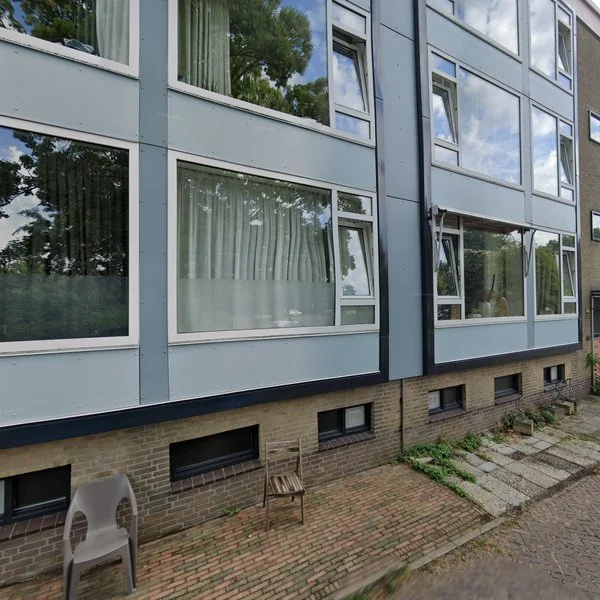 Straatbeeld van Van den Bergh van Eysingaplantsoen 30, 2082XC Santpoort-Zuid