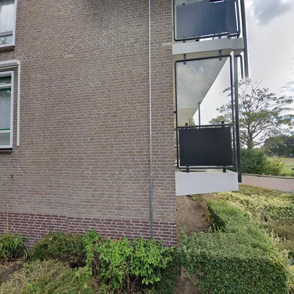 Straatbeeld van Van den Bergh van Eysingaplantsoen 96, 2082XE Santpoort-Zuid
