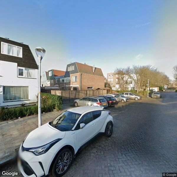 Straatbeeld van Van den Berghlaan 341, 2132AK Hoofddorp