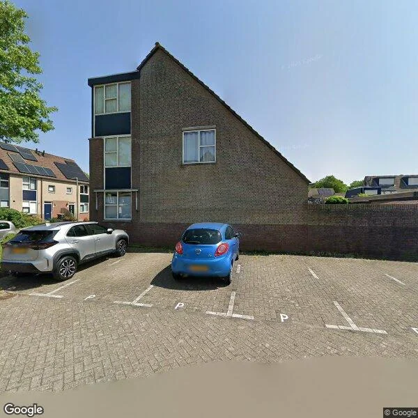 Straatbeeld van Van den Broek-erf 145, 3315SH Dordrecht