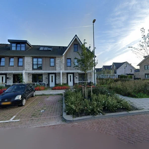 Straatbeeld van Van der Steenhovenplein 54, 3317NM Dordrecht