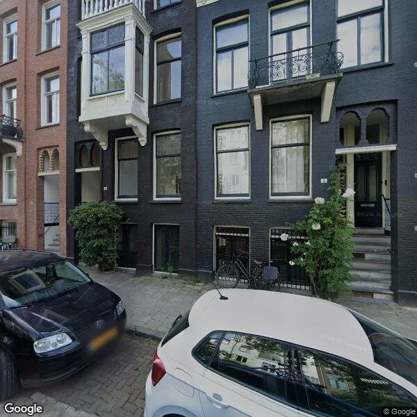 Straatbeeld van Van Eeghenlaan 3-H, 1071EL Amsterdam