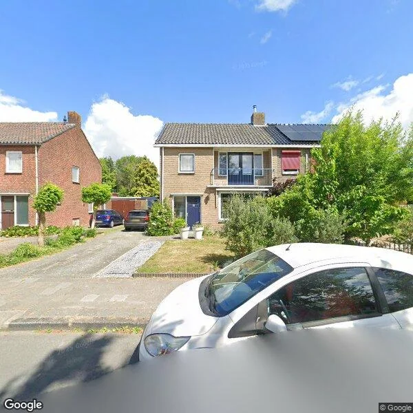 Straatbeeld van Van Gaverenlaan 30, 4651CT Steenbergen
