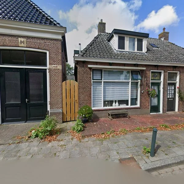 Straatbeeld van Van Ghemmenichstraat 1, 8801AE Franeker
