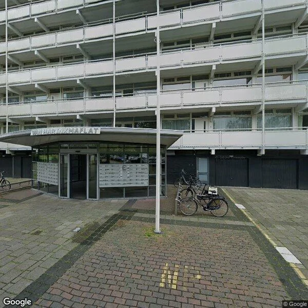 Straatbeeld van van Harinxmaplein 83, 8931DN Leeuwarden
