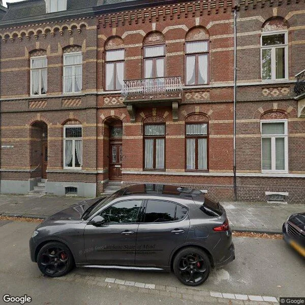 Straatbeeld van van Heylerhofflaan 2, 6211KA Maastricht
