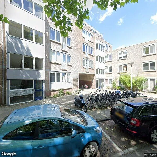 Straatbeeld van Van Hogendorpplein 10, 1051AX Amsterdam