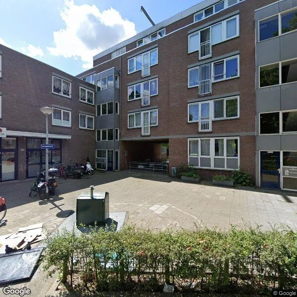 Straatbeeld van Van Hogendorpplein 96, 1051DA Amsterdam