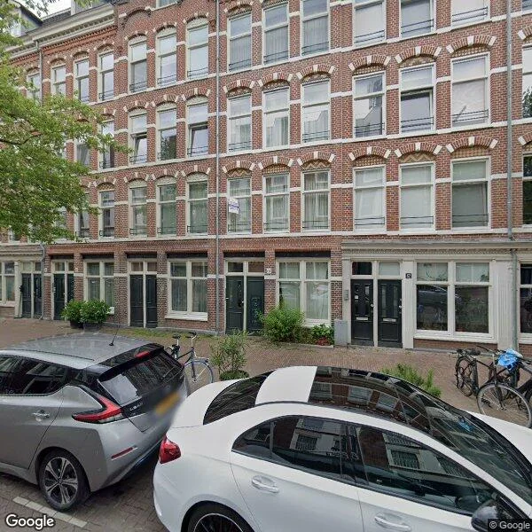 Straatbeeld van Van Hogendorpstraat 64B, 1051BS Amsterdam