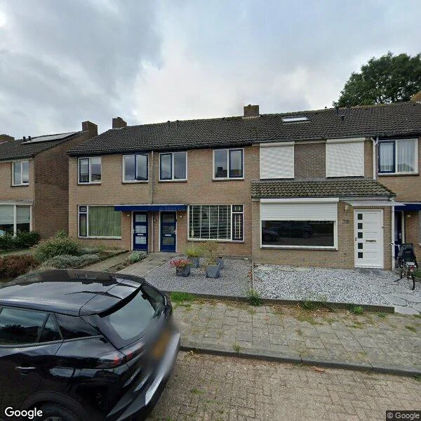 Straatbeeld van van Kinsbergenstraat 27, 5102VE Dongen