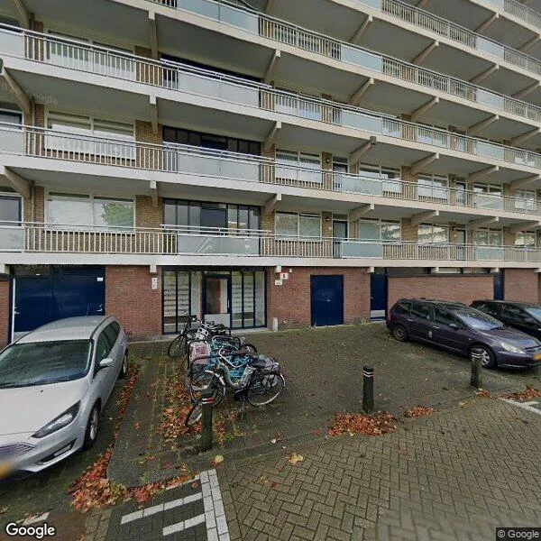 Straatbeeld van Van Kleffensplantsoen 27, 2253LH Voorschoten