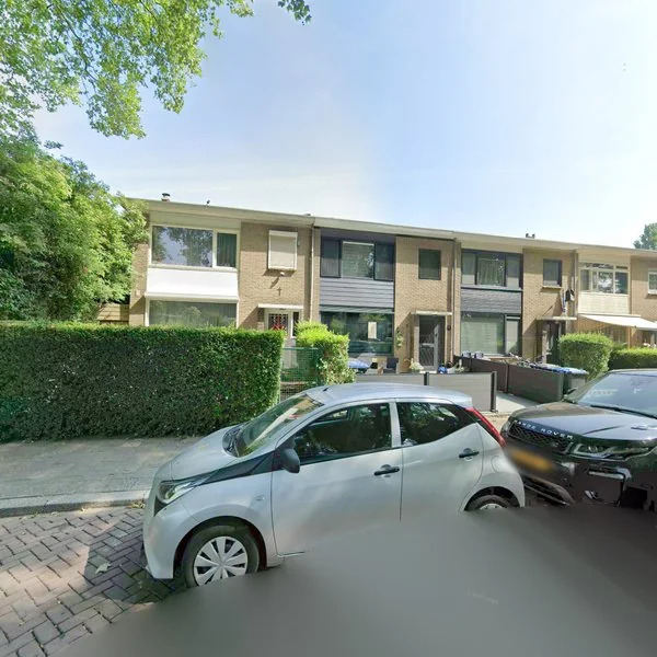 Straatbeeld van Van Limburg Stirumplantsoen 31, 3317GP Dordrecht