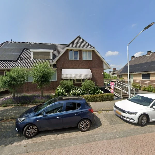 Straatbeeld van van Maerlantstraat 4, 3351EX Papendrecht